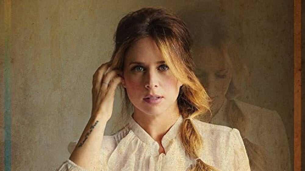 Letters to villainous ghosts